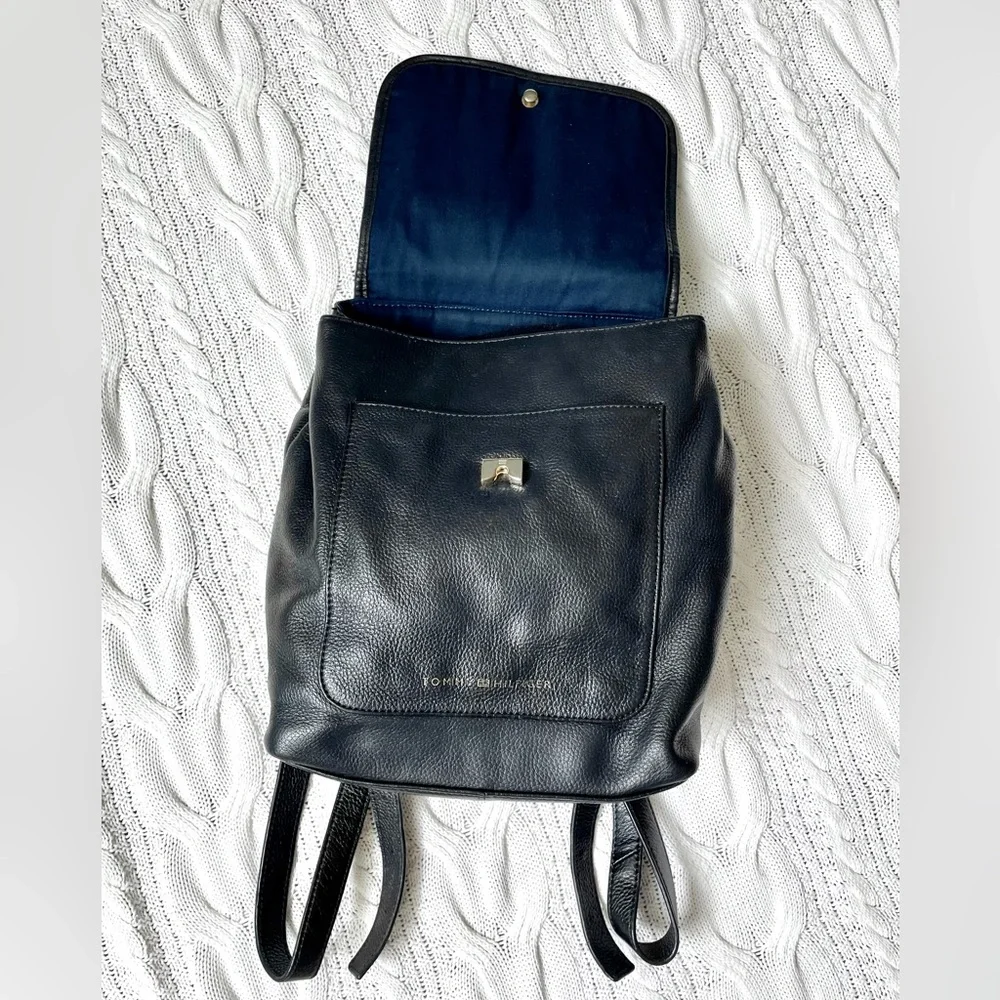 Tommy Hilfiger Women’s Black Genuine Leather Backpack | Minimalist Casual - Picture 2 of 10